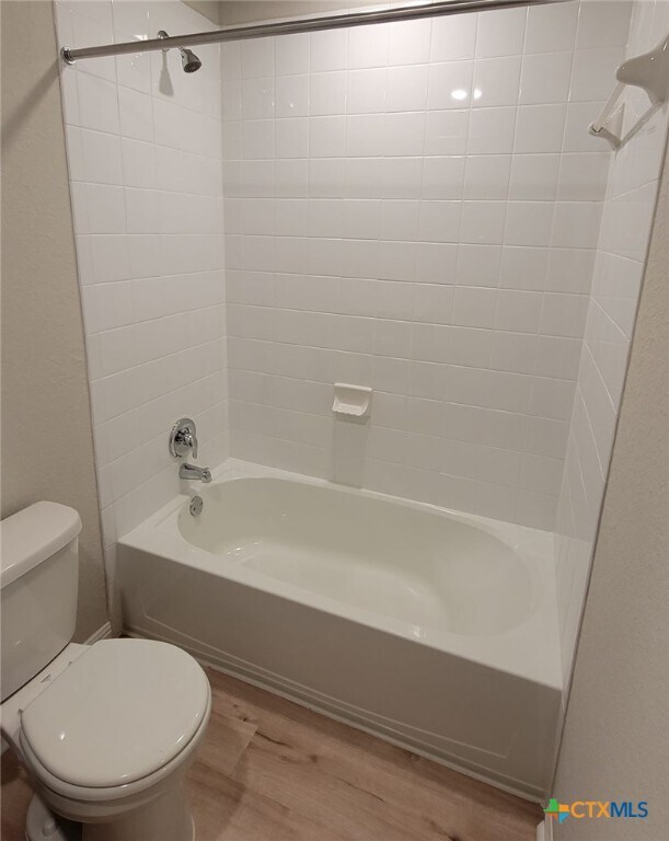Foto del edificio - 417 Shiner Ln