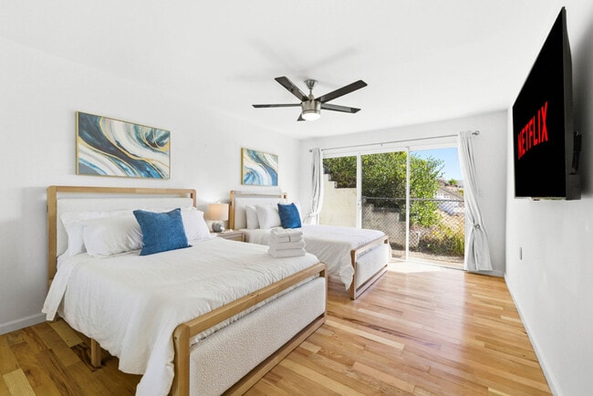 Foto del edificio - 5021 Foothill Blvd