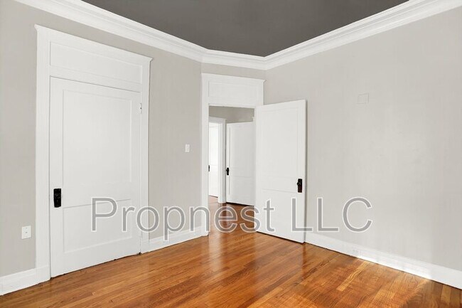 Foto del edificio - 312 S Cleveland St