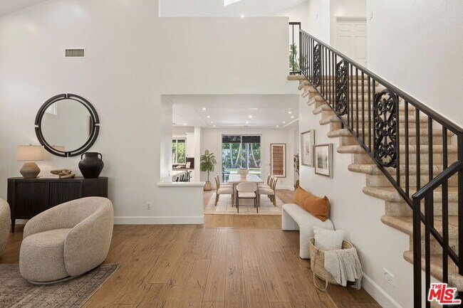 Foto del edificio - 15232 Hartsook St