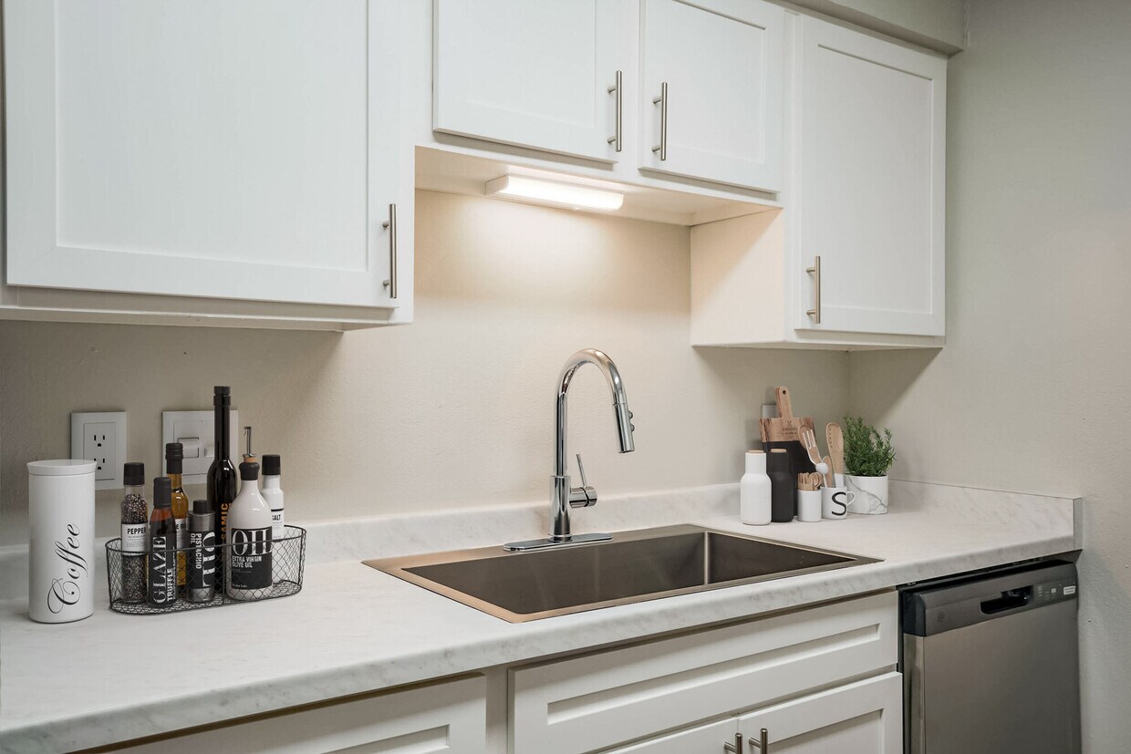 Canoan Village - 5300 Eubank Blvd NE Albuquerque, NM 87111 | Apartments.com, image size:1240x827