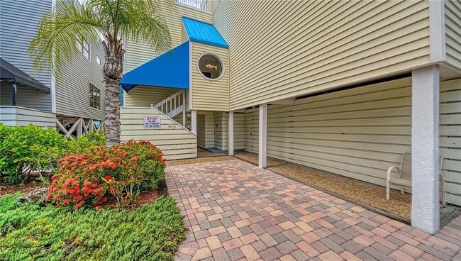 Building Photo - 298 BEACH Rd