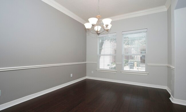 Building Photo - 1515 Olive Park