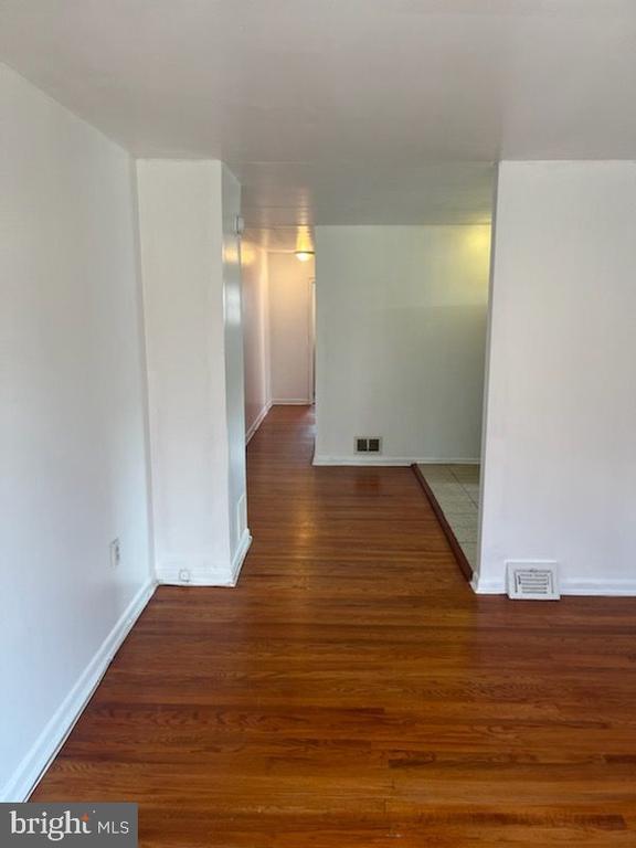Foto principal - 7524 Brentwood Rd