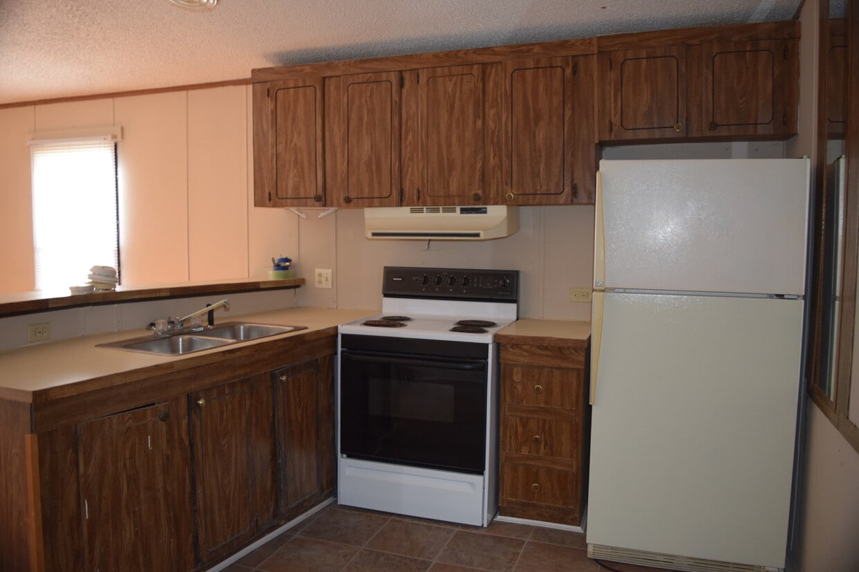 Building Photo - 2979 NC-16