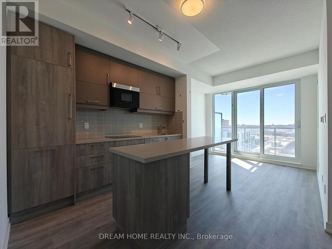 Photo principale - 8119-A8119 Birchmount Rd