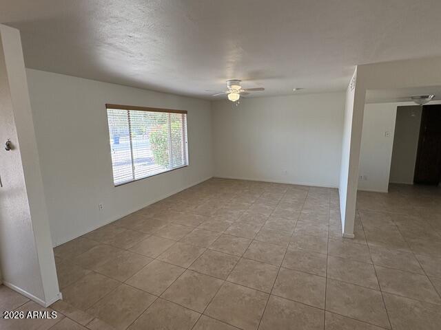 Building Photo - 5218 E Sheena Dr