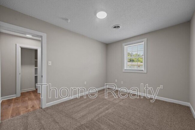 Building Photo - 2501 St Andrew St