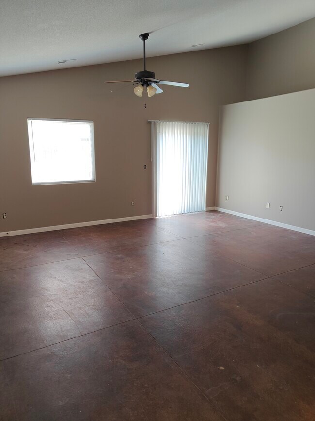 Building Photo - 12527 E Casa Bella St