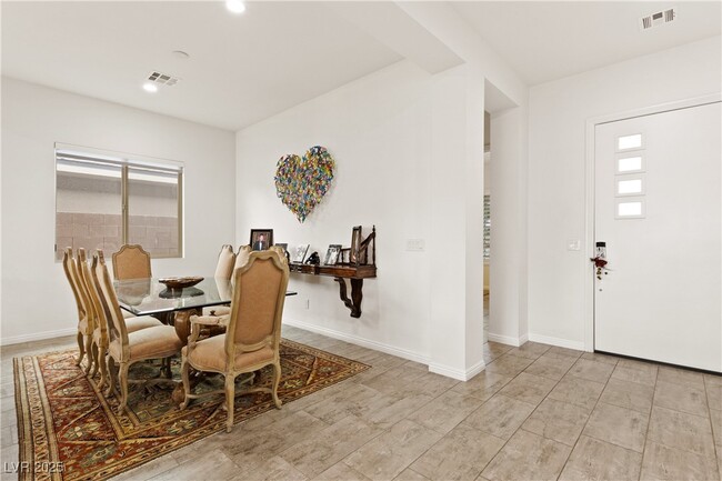 Foto del edificio - 10106 Amethyst Hills Ave