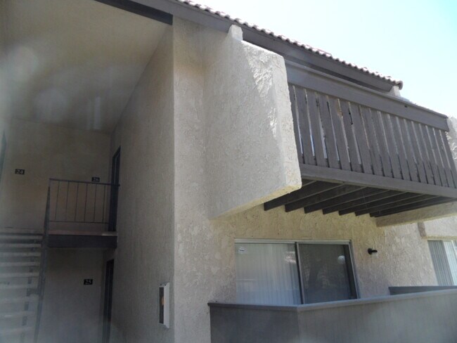 Foto del edificio - 44260 Monroe St