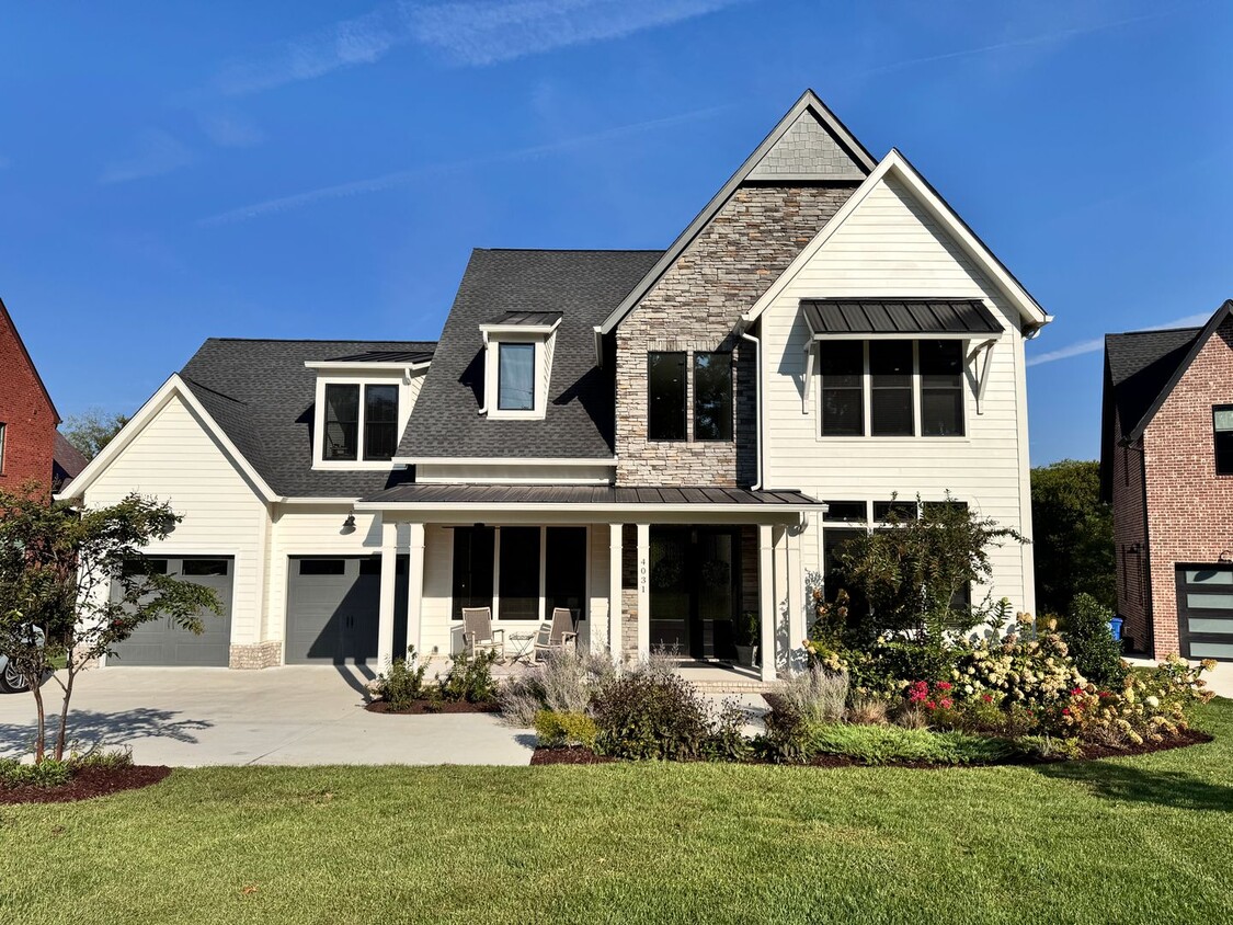 Like New 4 Bedroom Luxury Home in Franklin TN - Like New 4 Bedroom Luxury Home in Franklin TN