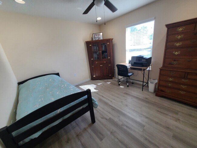 Foto del edificio - 16068 SW 23rd Court Rd
