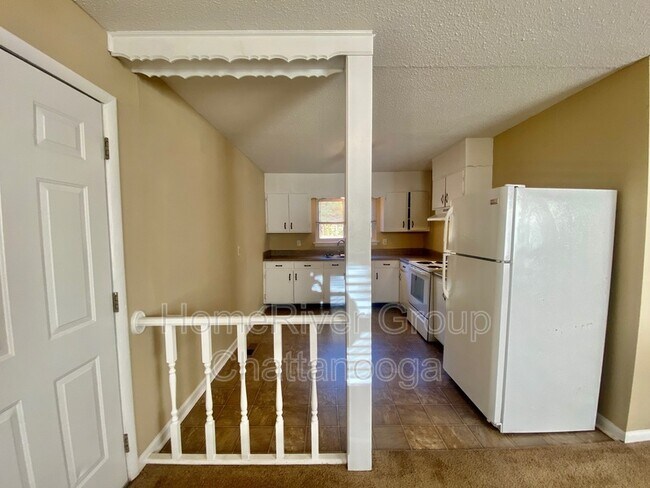 Building Photo - 1121 Kinsey Dr