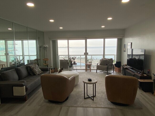 Foto del edificio - 2451 Brickell Ave