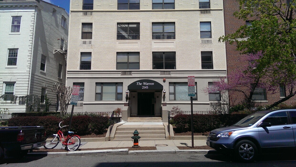 Front of the building - 2145 California St, NW #109