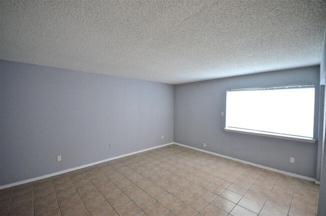 Building Photo - 7022 S Dairy Ashford Rd