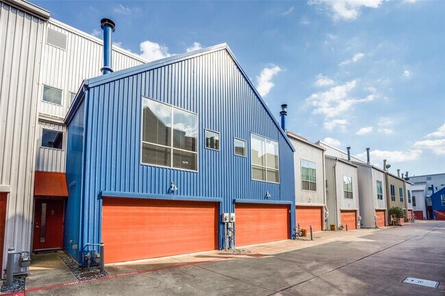 Building Photo - 4213 Dickason Ave