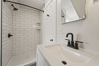 Building Photo - 101 Union Ave