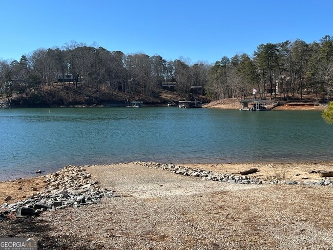 Building Photo - 5485 Mercedes Dr