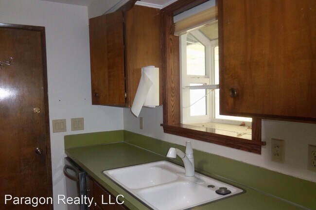 Foto del edificio - 3730 NE Canterbury Cir