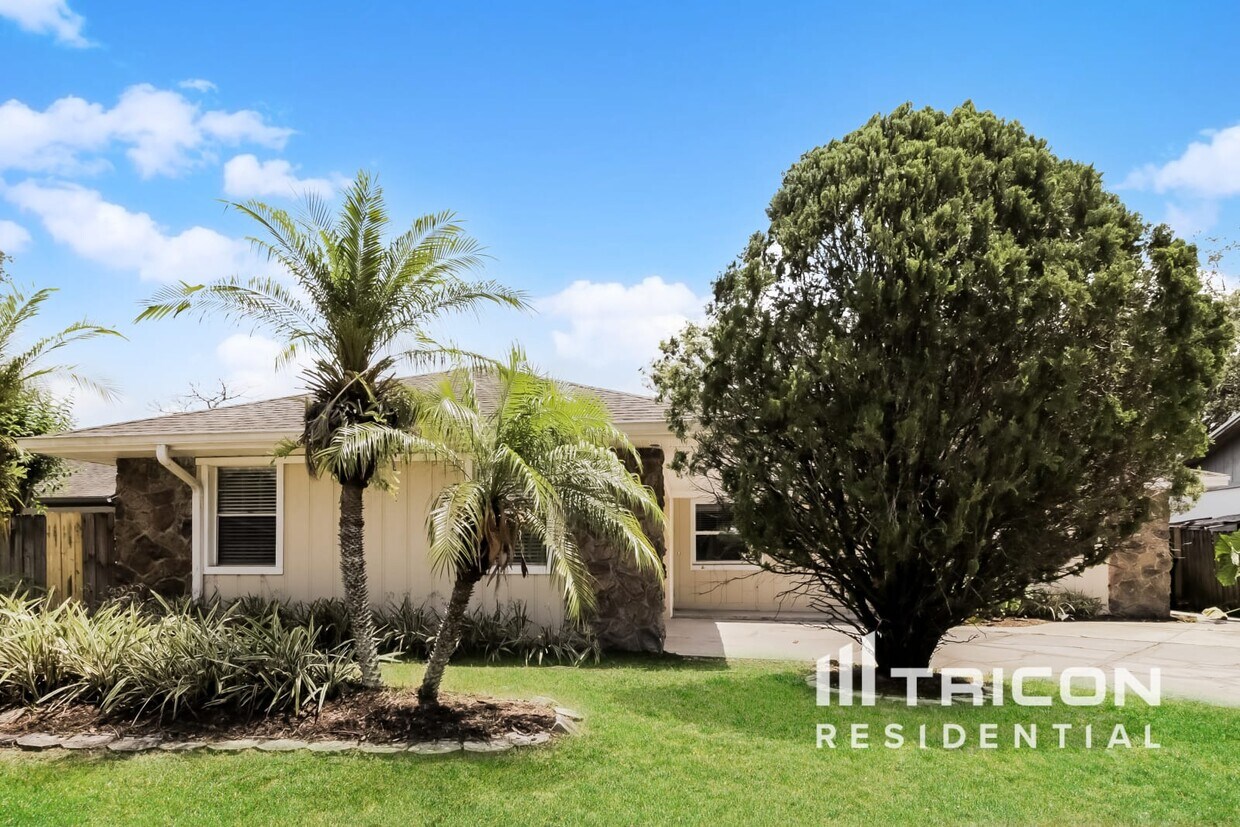 Foto principal - 7116 Green Needle Dr