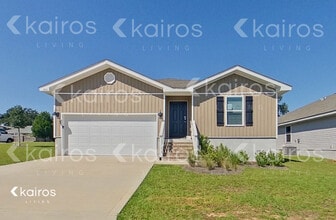 Building Photo - 4660 Malay Cir