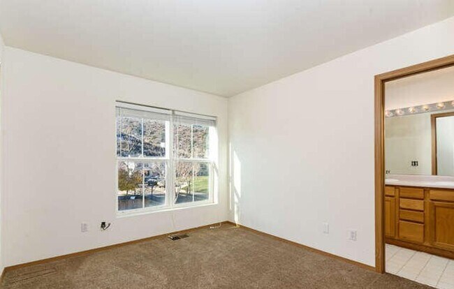 Foto del edificio - 1608 Crawford Way