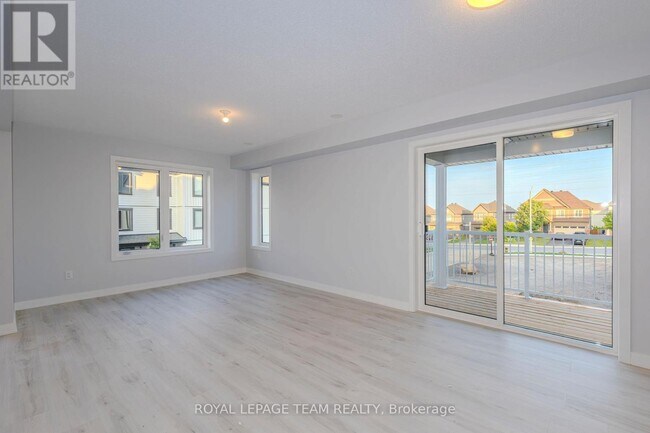 Building Photo - 753 Kinstead Pvt Pvt