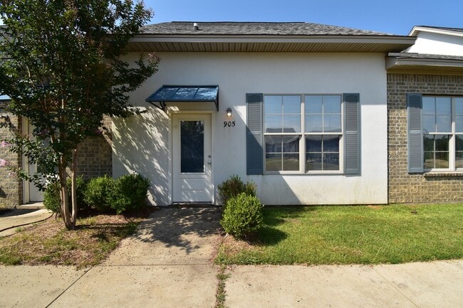 Building Photo - Pine Grove Apartments