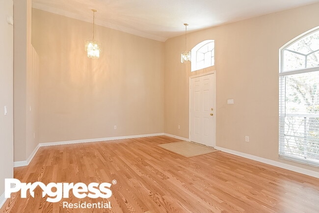 Building Photo - 25806 Bloomsbury Ct