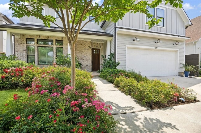 Building Photo - 1519 Richelieu Ln