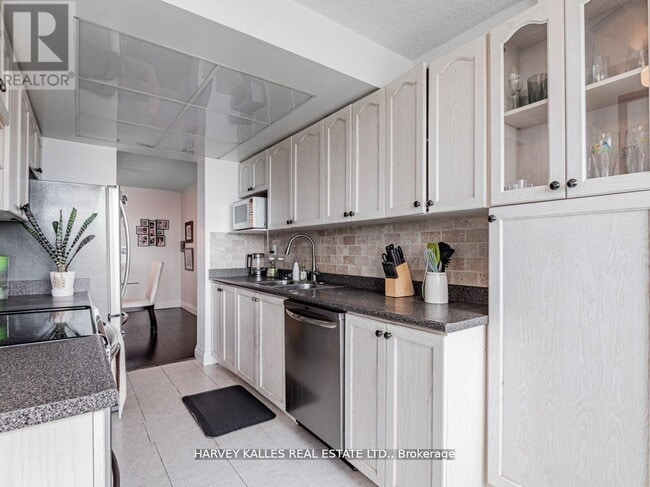 Building Photo - 133 Torresdale Ave