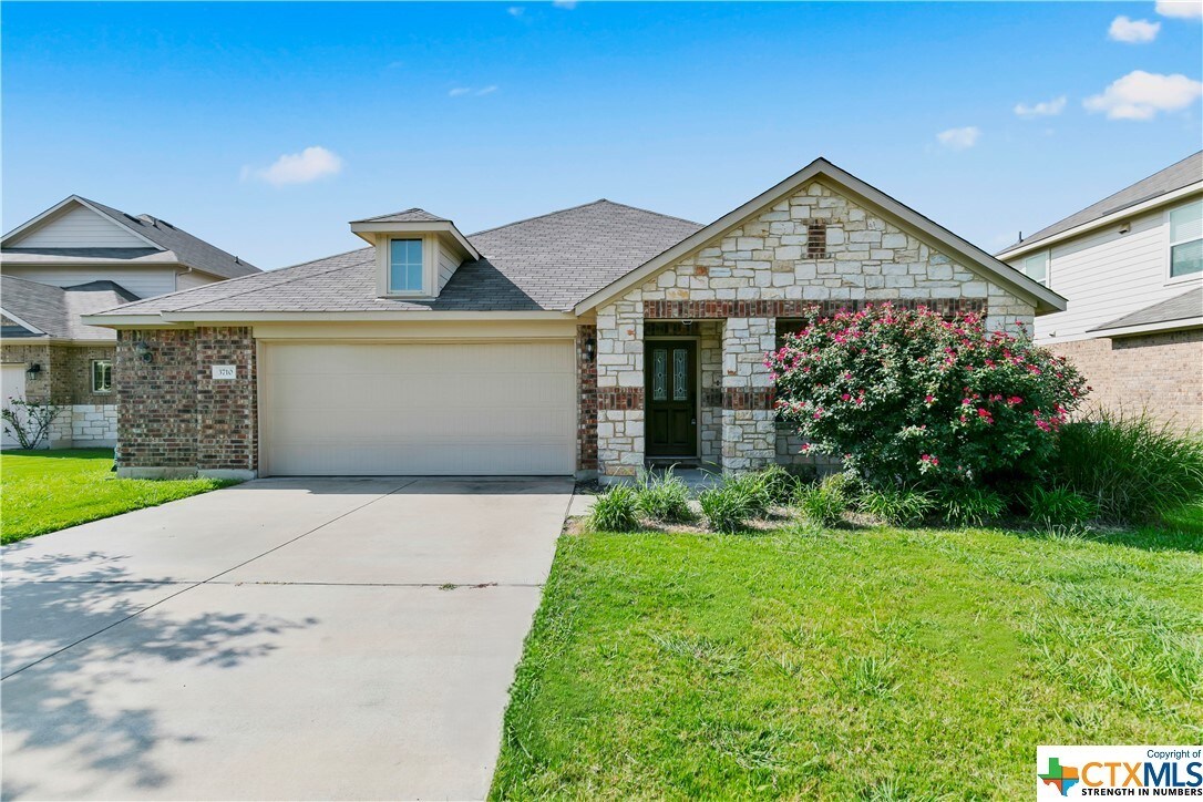 Foto principal - 3710 Rusack Dr