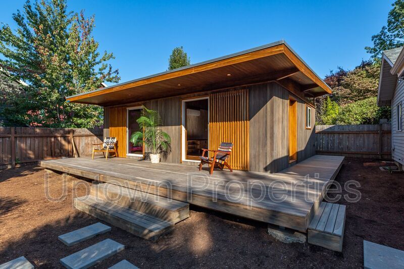 927 N Watts St Unit B, Portland, OR 97217 Condo for Rent in Portland