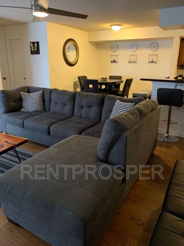 Foto del edificio - 4200 Thornbriar Lane