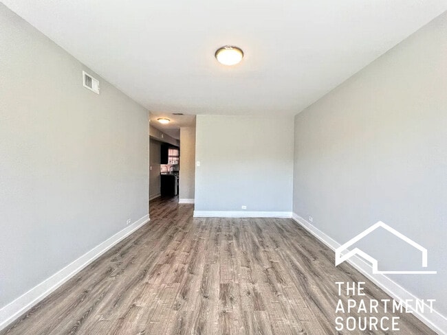 Foto del edificio - 1124 Maple Ave