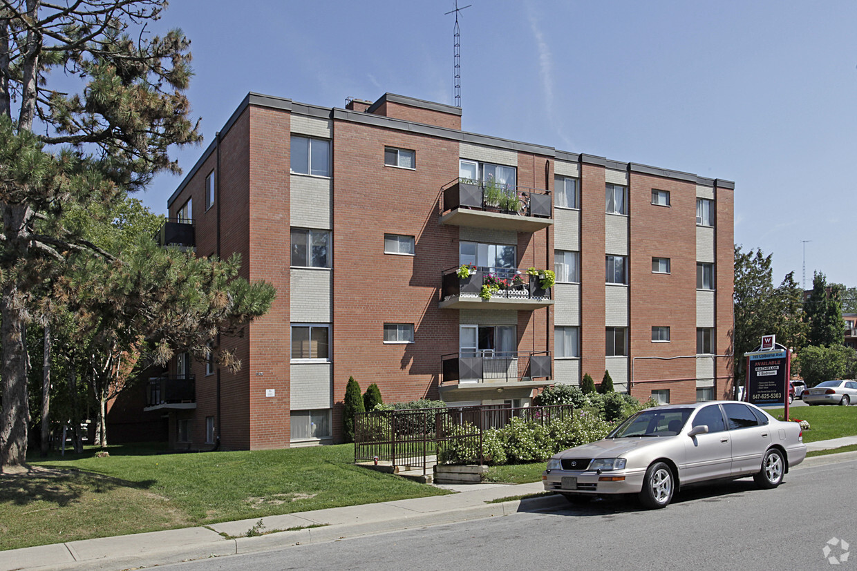 Building Photo - 165 Colborne Ave