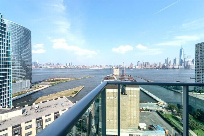 Foto del edificio - 20 Newport Pkwy
