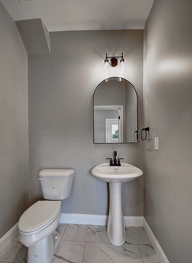 Building Photo - 2083 Haystack Cir