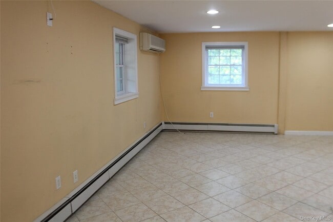 Building Photo - 23 Primrose St