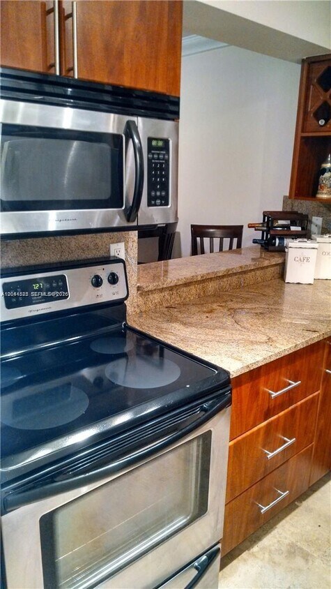 Foto del edificio - 126 SW 17th Rd