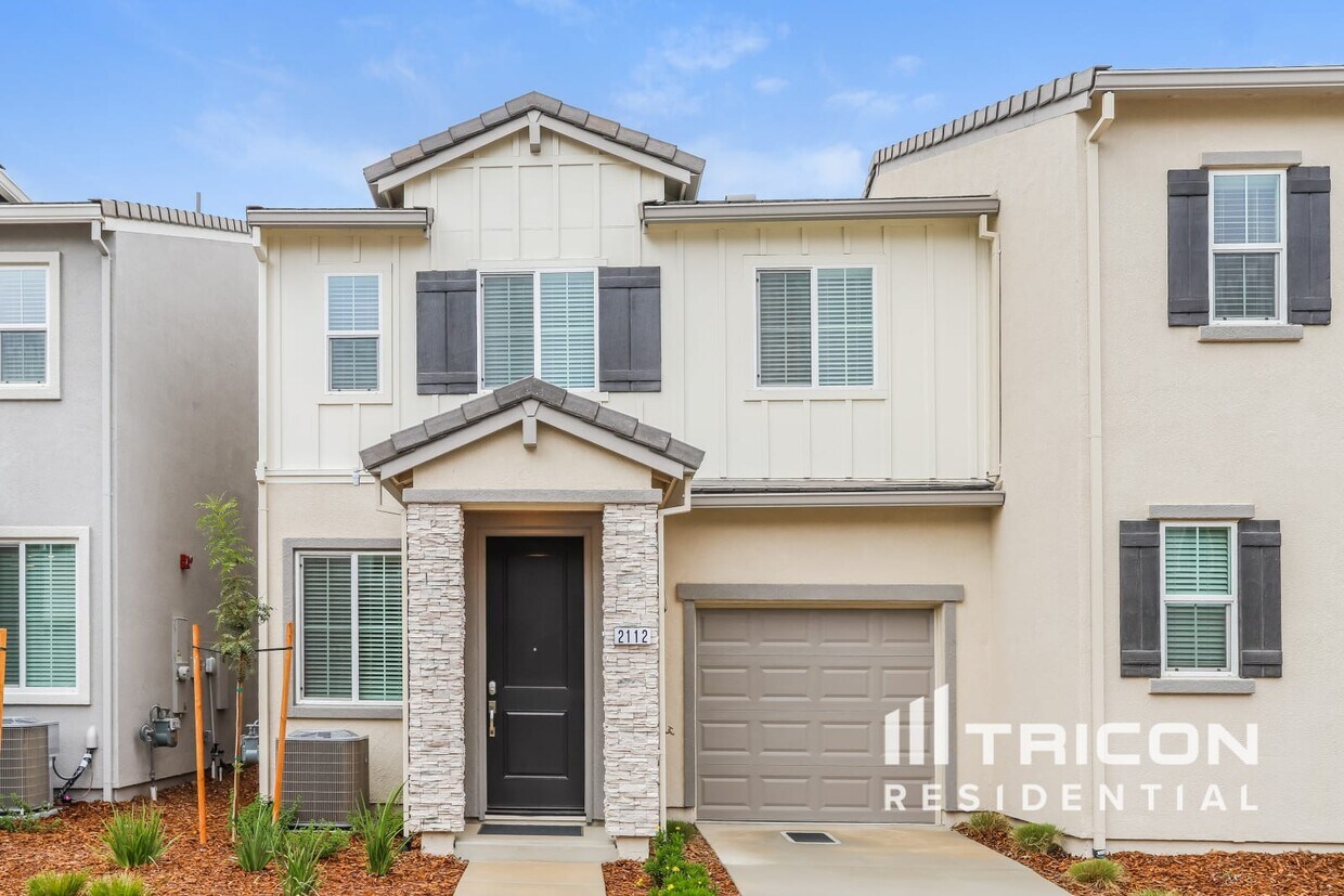 Foto principal - 2112 Comstock Ln