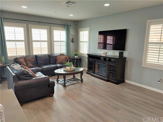 Foto del edificio - 40521 Calla Lilly St