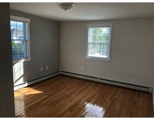 Foto del edificio - 571 Nantasket Ave