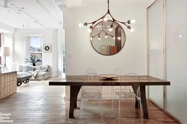 Foto del edificio - 6 Varick St
