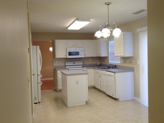 Building Photo - 9328 Arbor Creek Dr