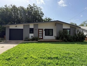 Building Photo - 4703 Surrey Dr
