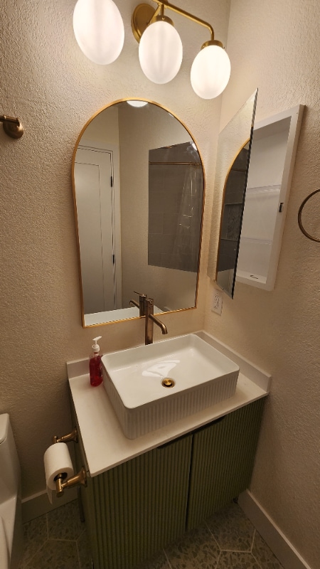 Foto del edificio - 4573 Bomark Way