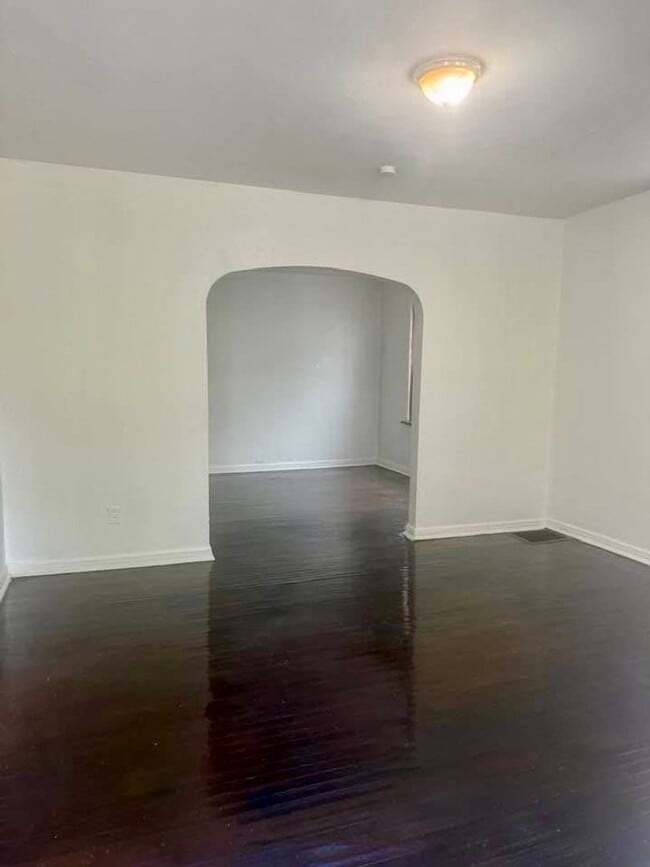 Building Photo - 3694 Montana St